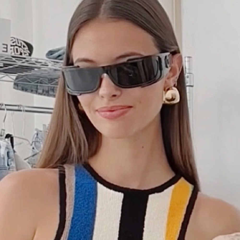 Versace Sunglasses, New 240 - Picture 4 of 6